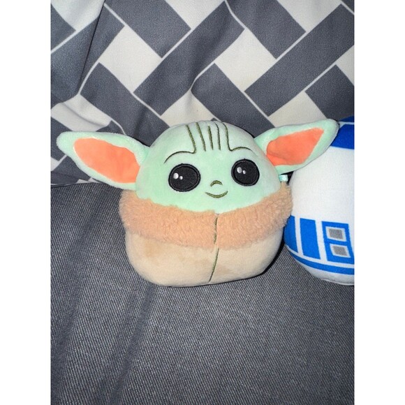 Star Wars Squishmallows Ydoa and R2D2 both 5” - Picture 3 of 10